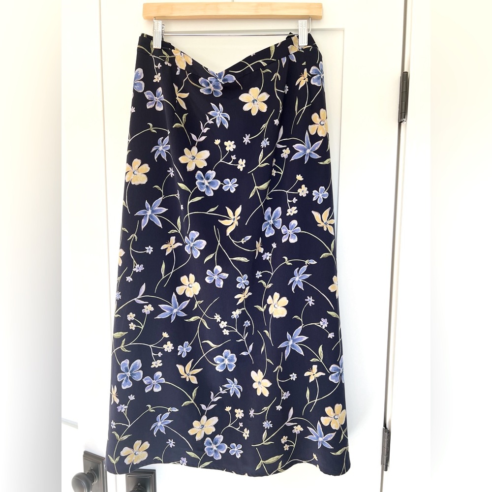 Lord & Taylor Navy Floral Midi Skirt